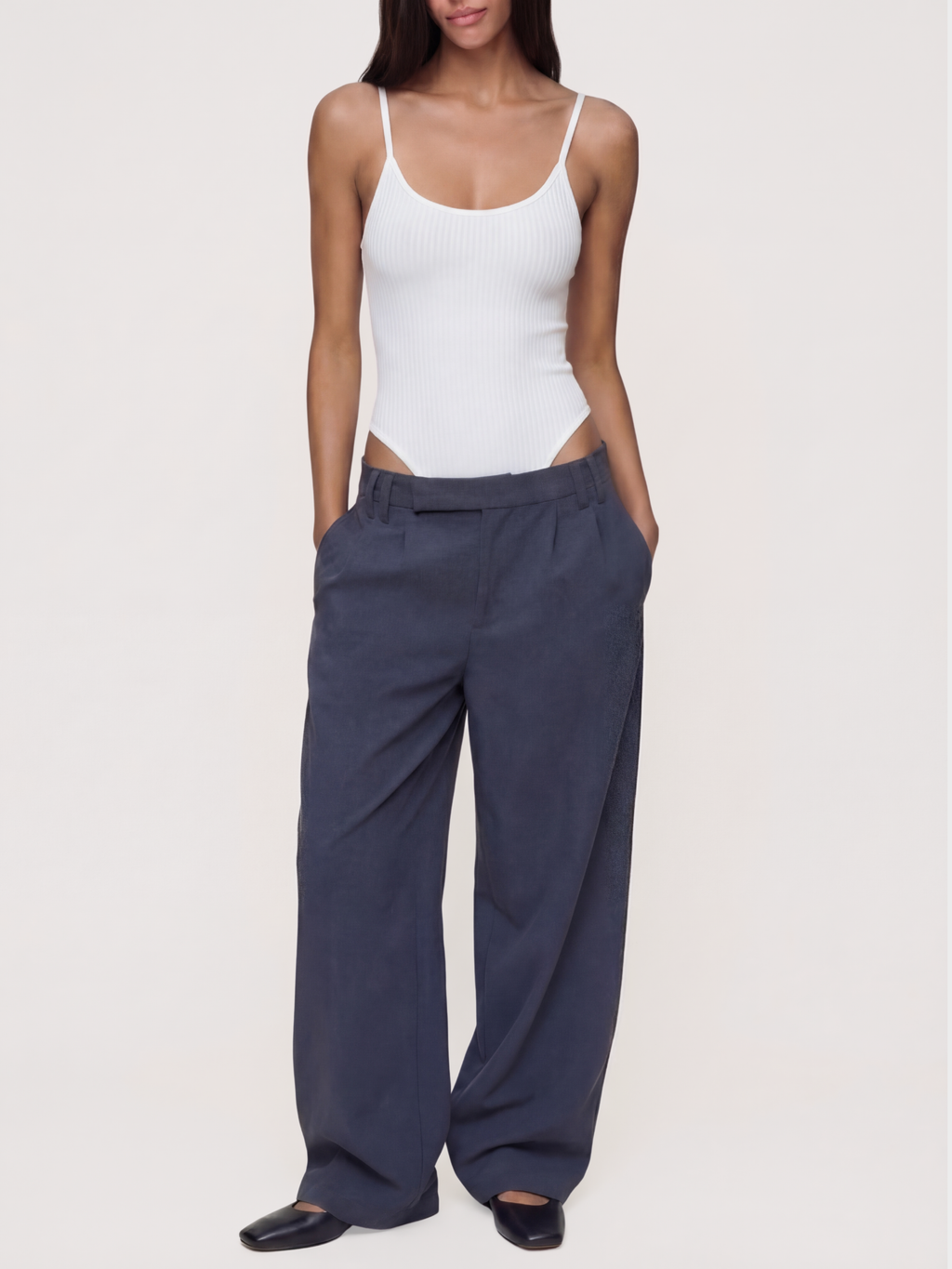 Cup Detaylı Fitilli Askılı Bodysuit