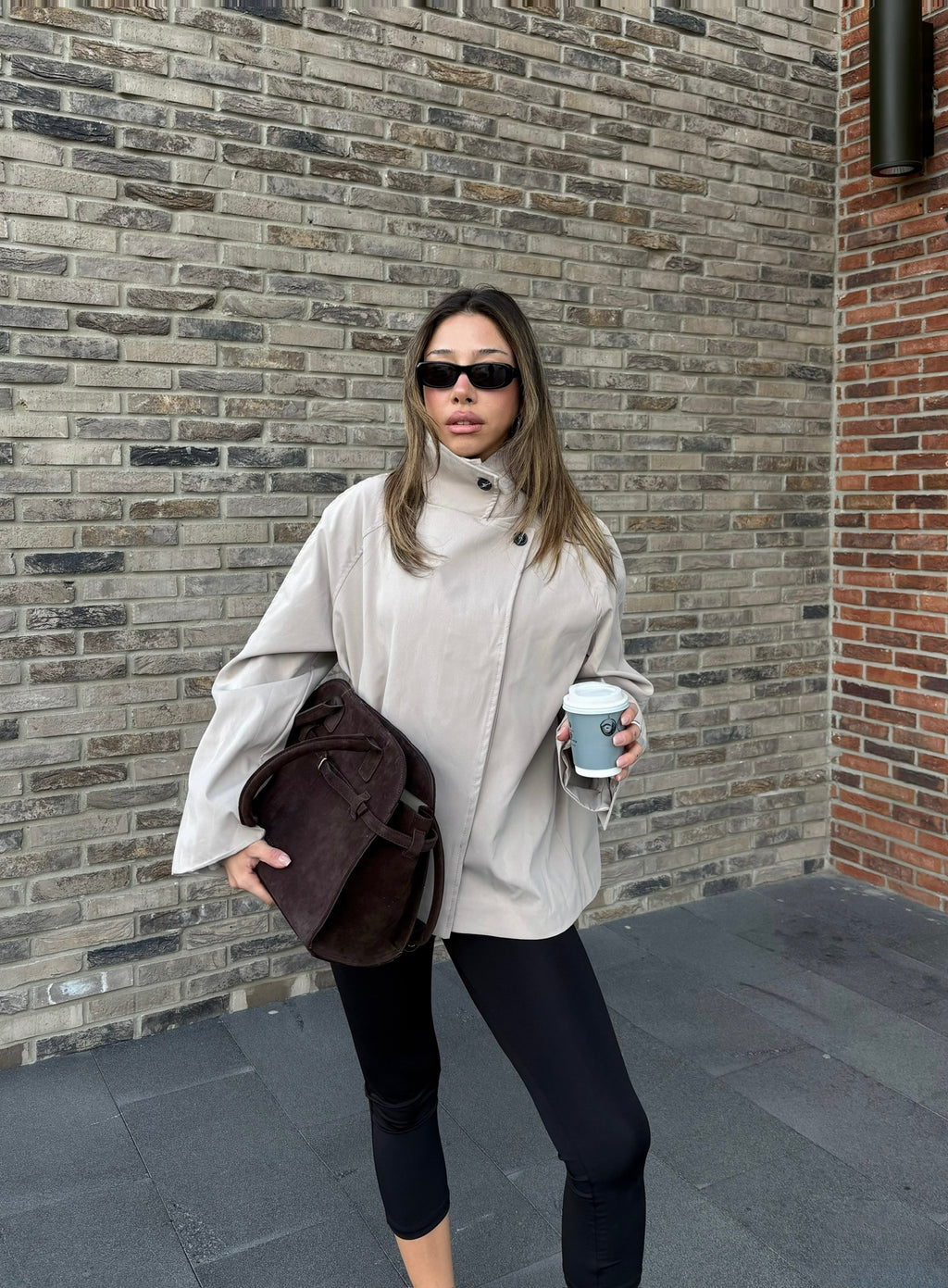 Dik Yaka Kısa Trençkot