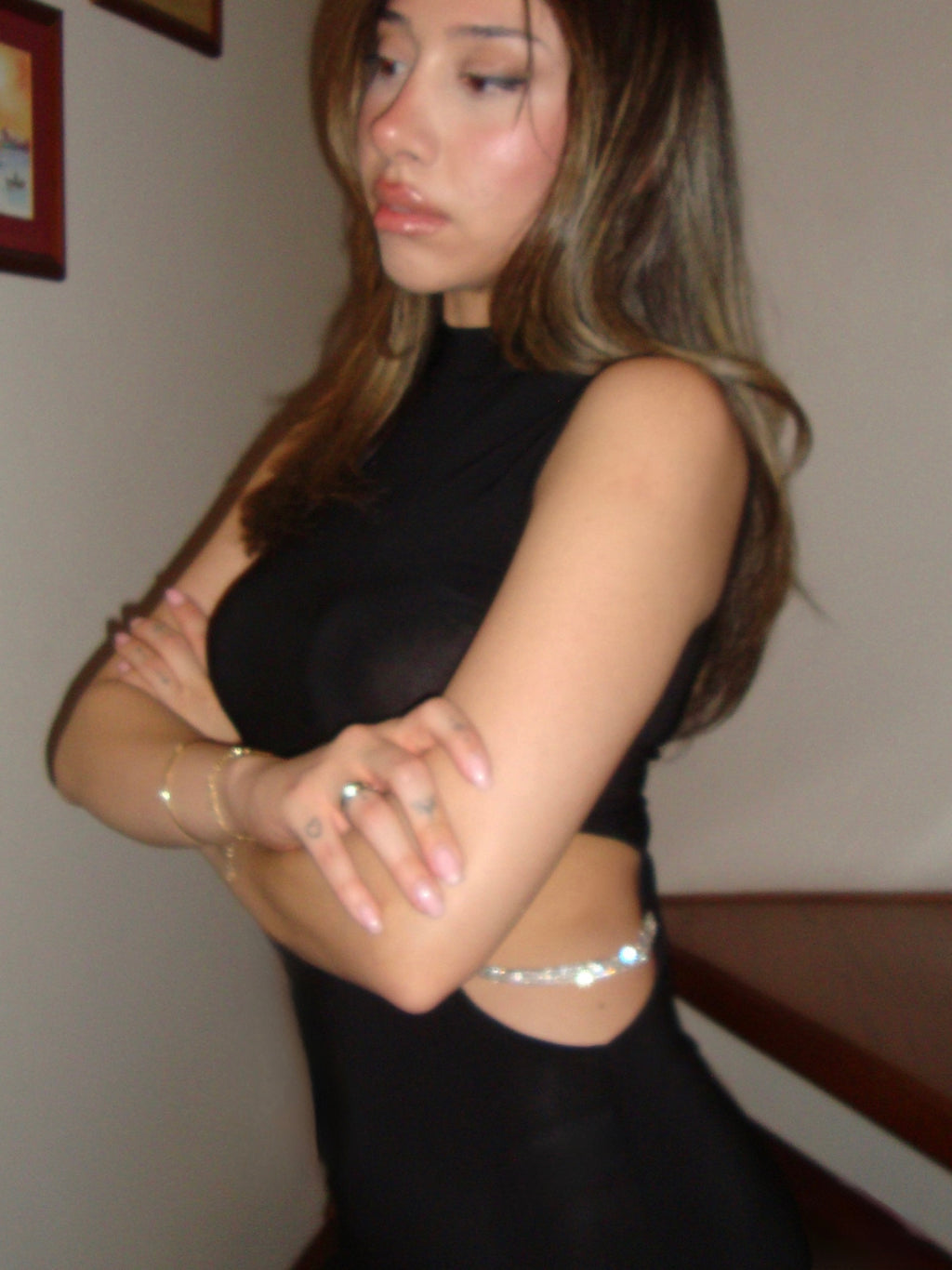 Cut-Out Taş Detaylı Midi Elbise