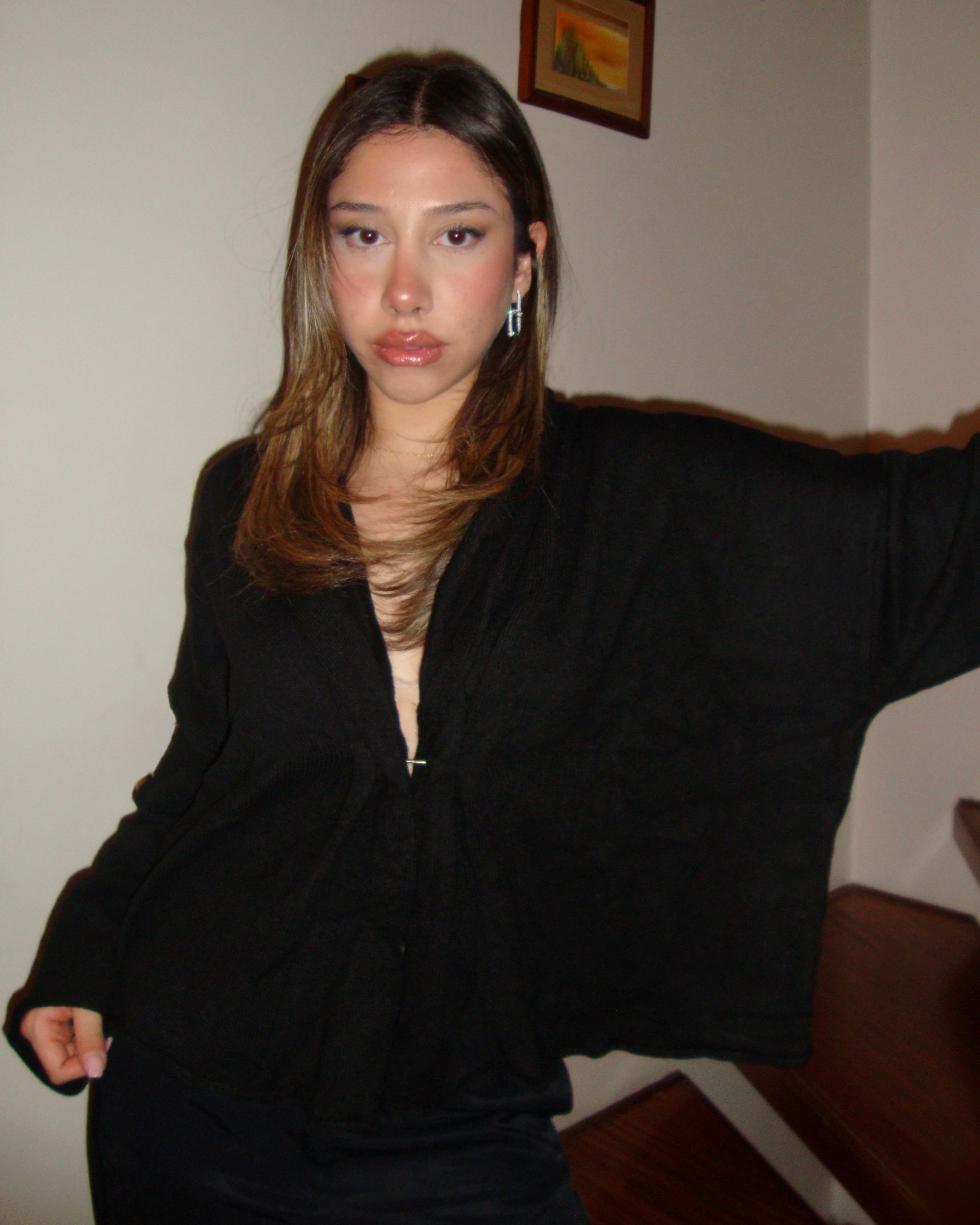 Önü Tokalı Triko Hırka